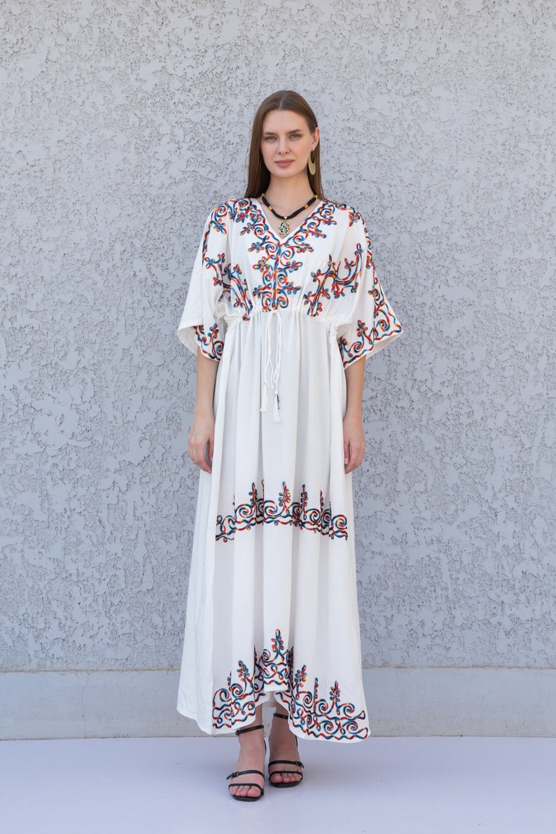 Chic White Embroidered Kaftan Dress