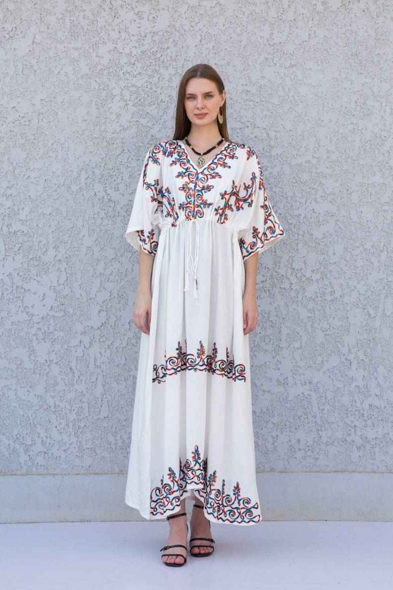 Chic White Embroidered Kaftan Dress