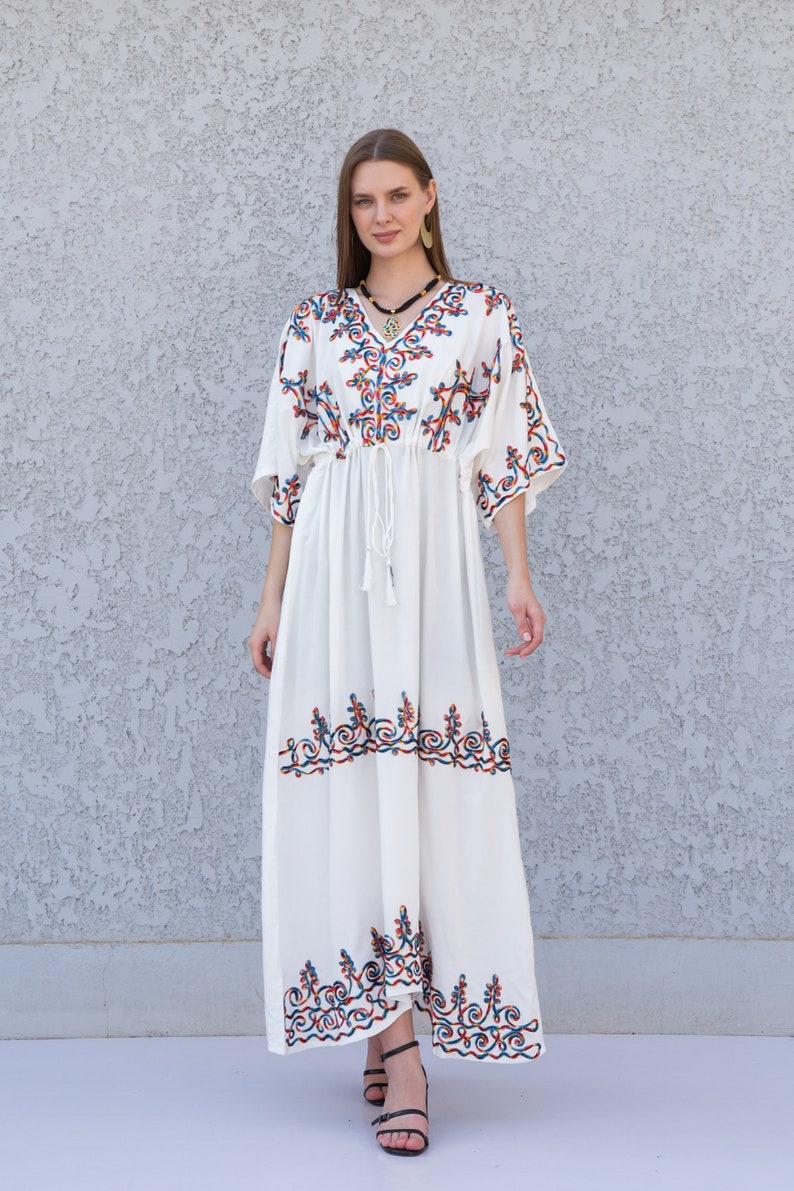 Chic White Embroidered Kaftan Dress