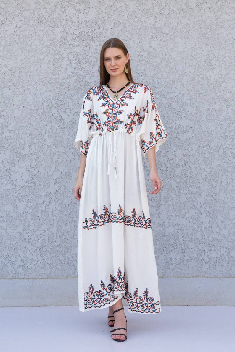 Chic White Embroidered Kaftan Dress
