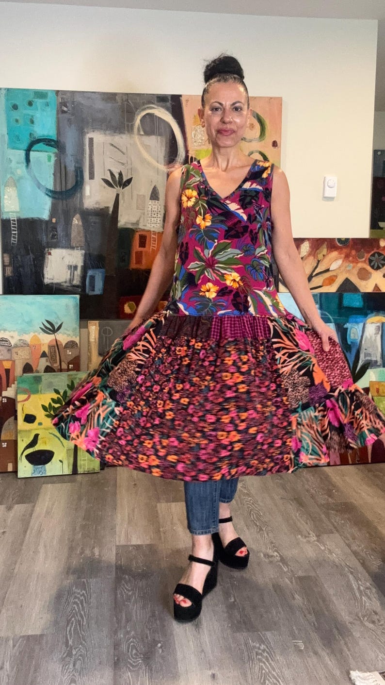 Loose Floral Sleeveless Long Tunic