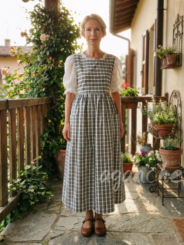 Vintage Black & Cream Thin Plaid Long Apron