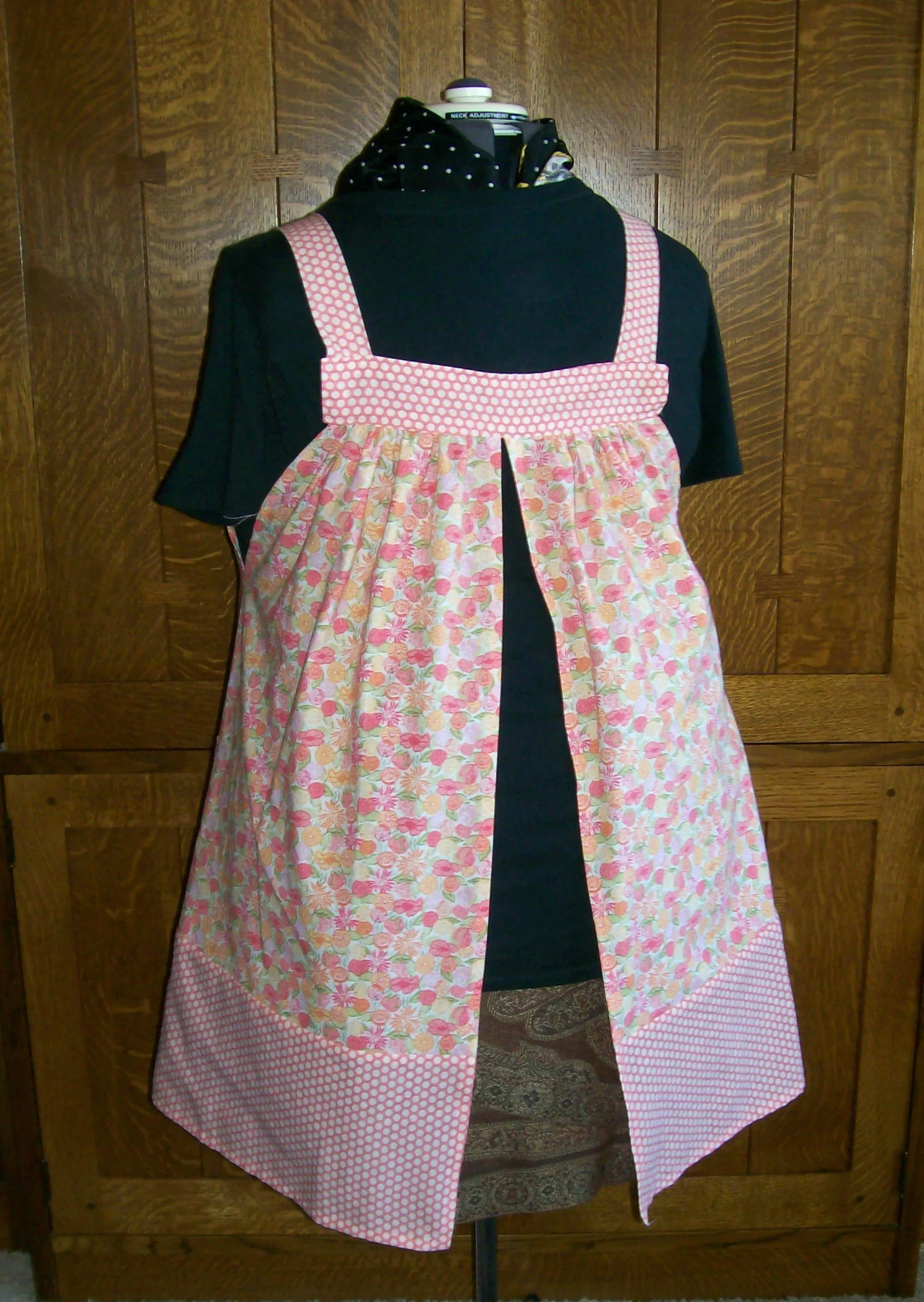 Romantic  Pink Small Floral Print Loose Open Apron