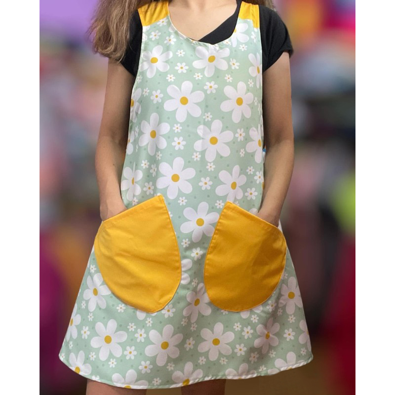 Yellow Daisy Print Cross Strap Apron