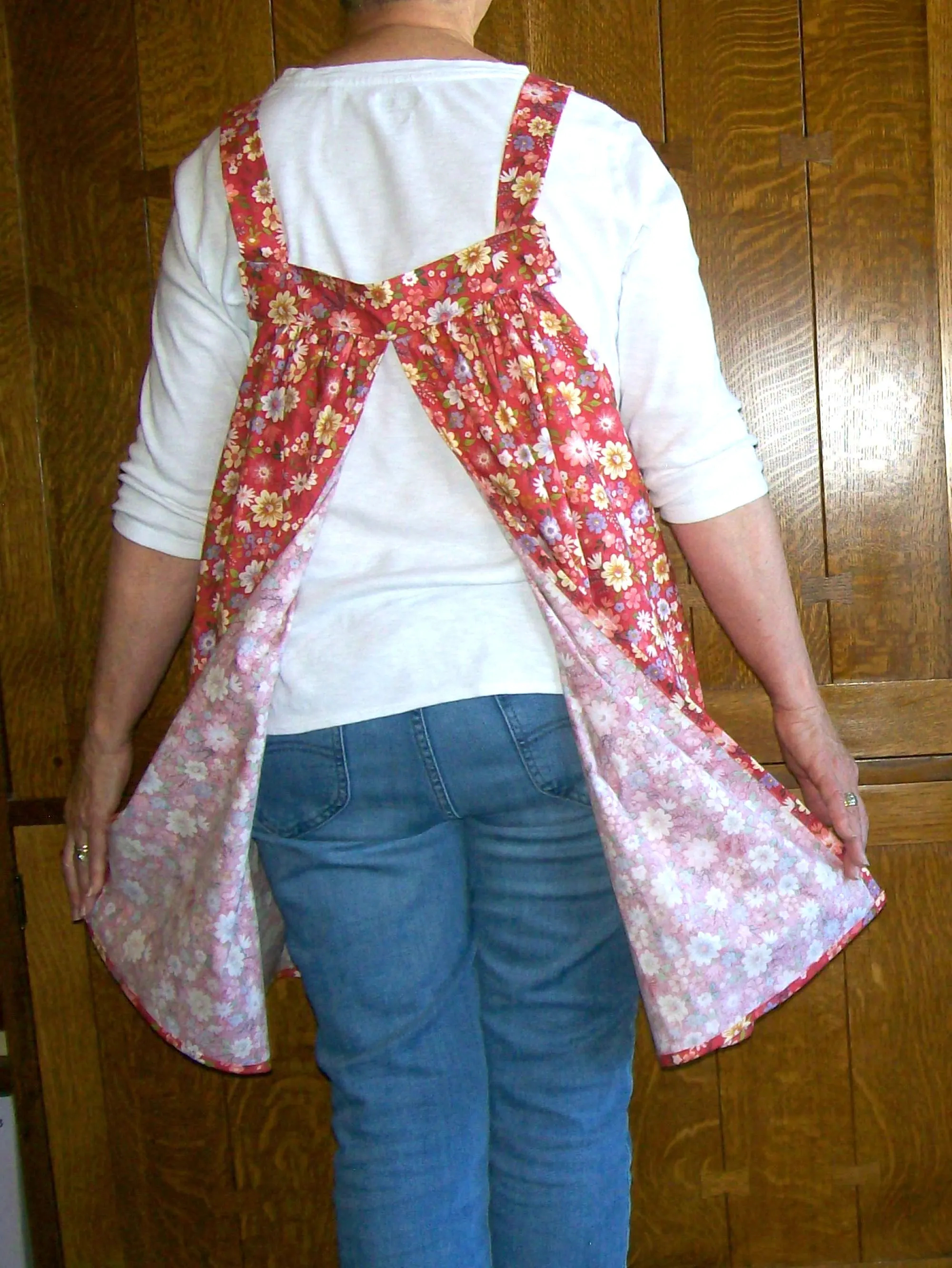 Spring Red Garden Loose Open Apron