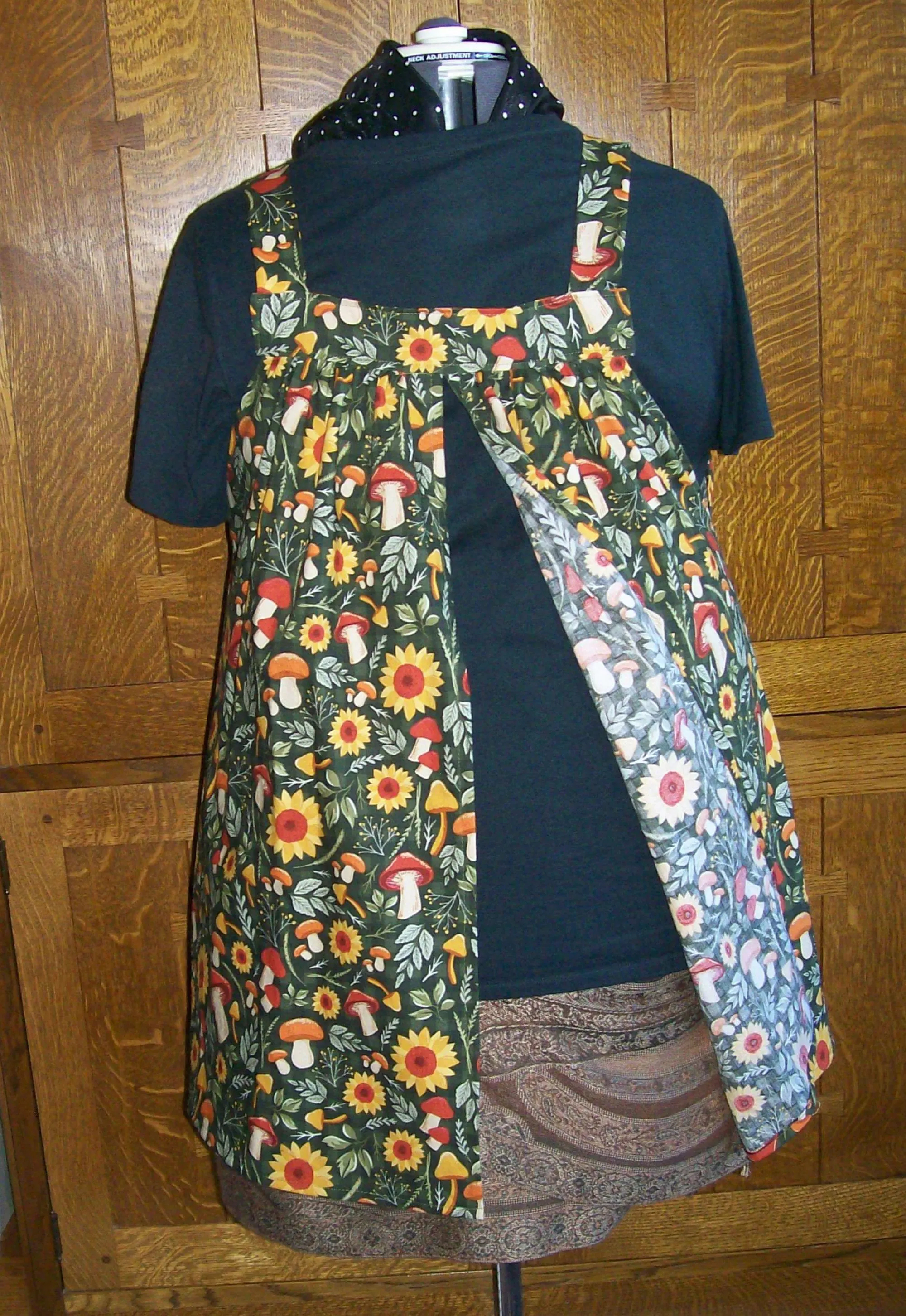 Forest Plants Loose Open Apron