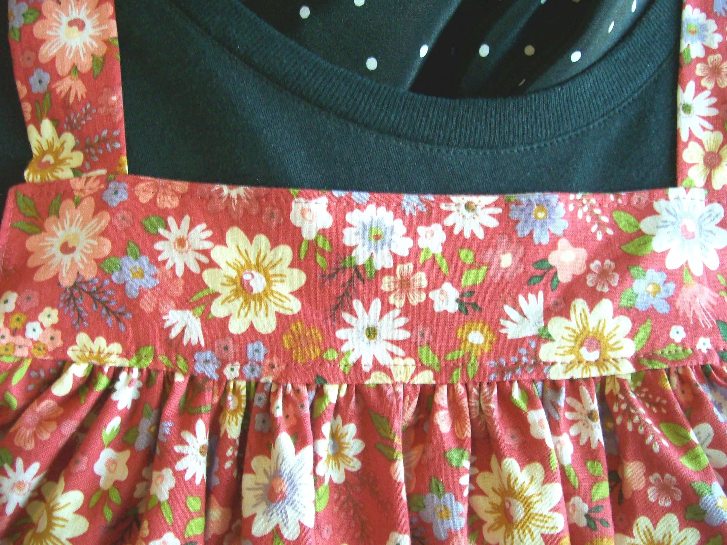 Spring Red Garden Loose Open Apron