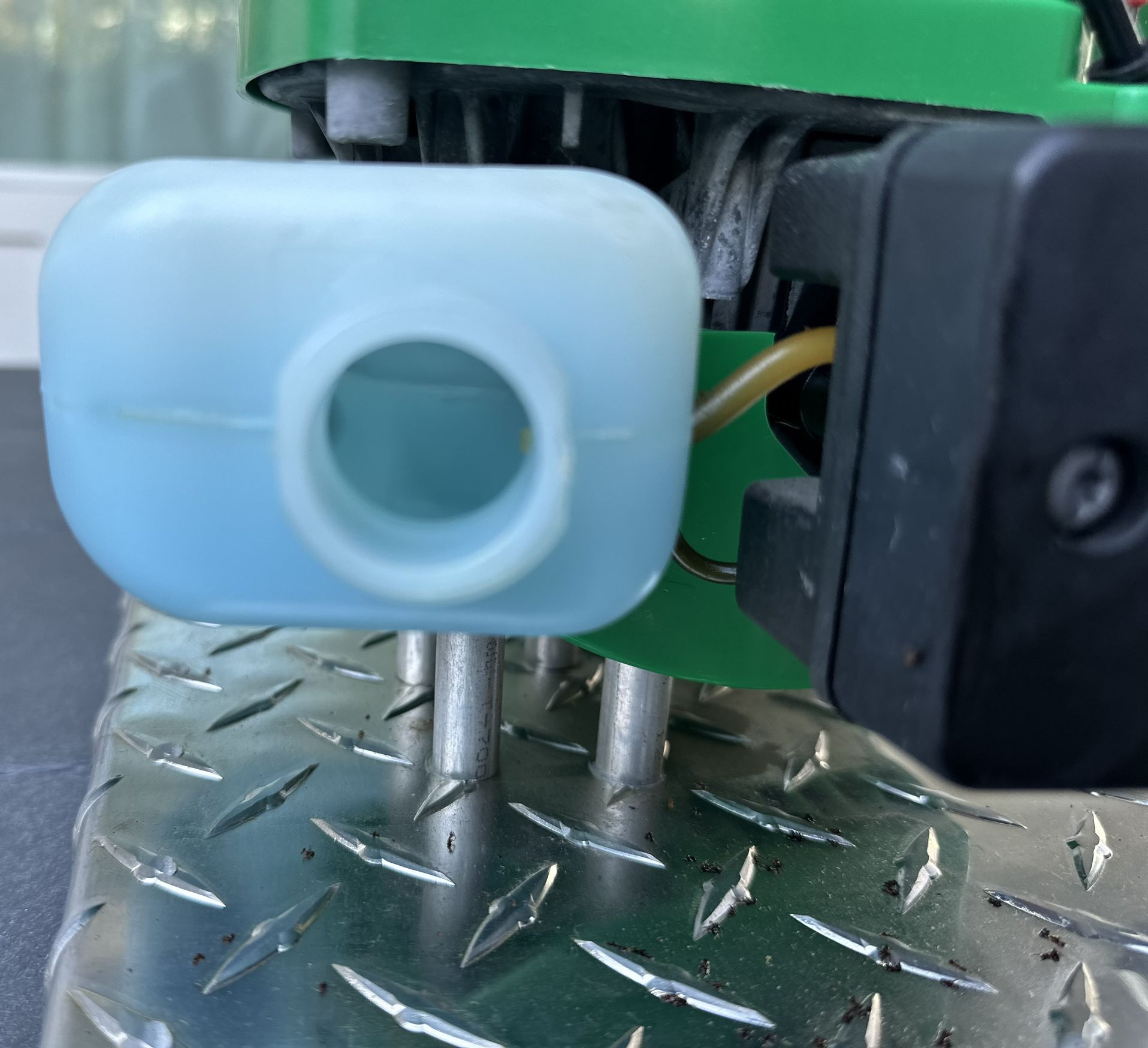 Gas-Powered Portable Blender
