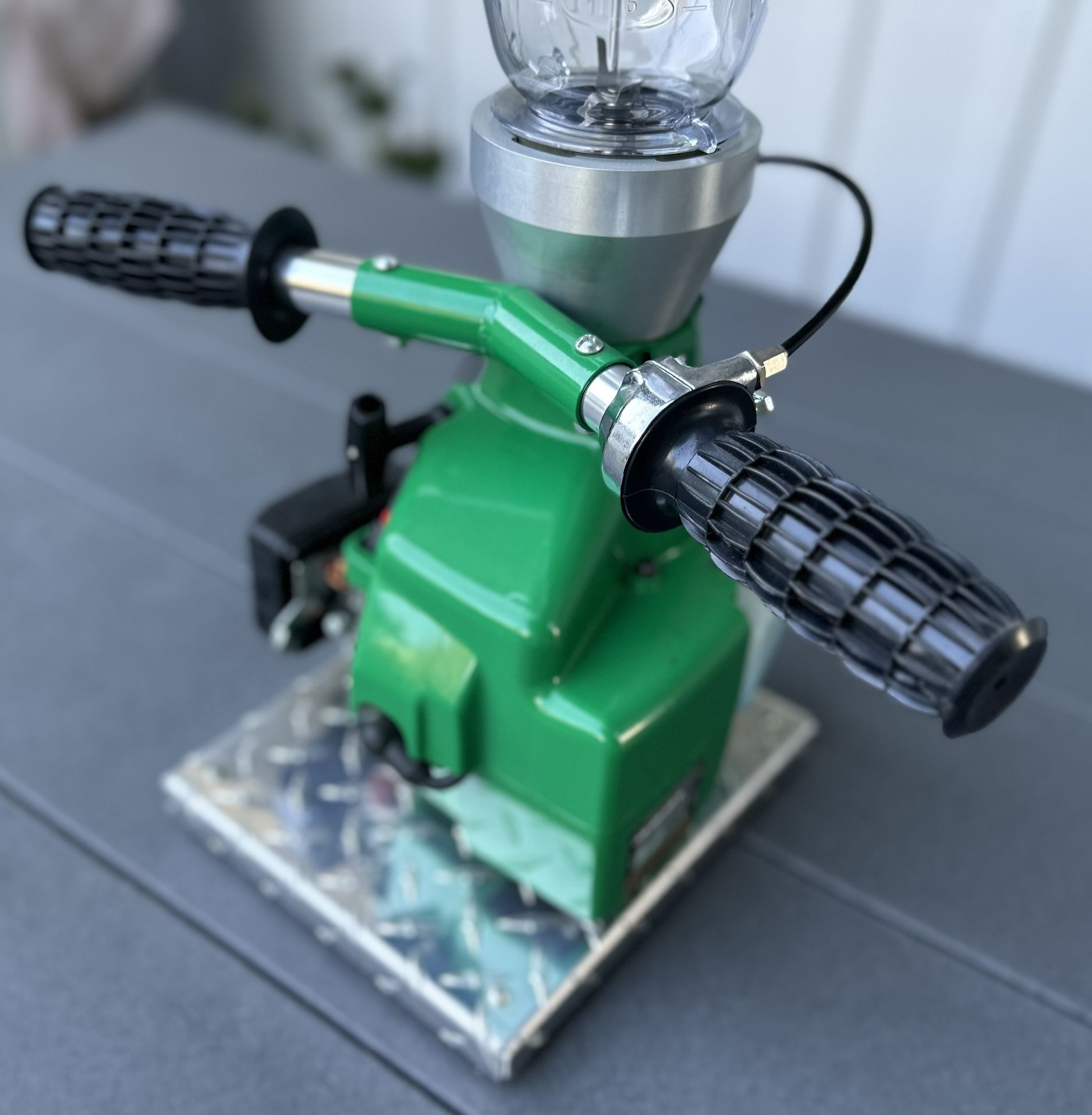 Gas-Powered Portable Blender