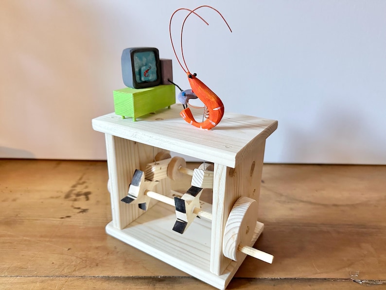 shrimp playing video games