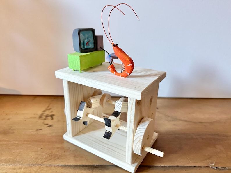 shrimp playing video games