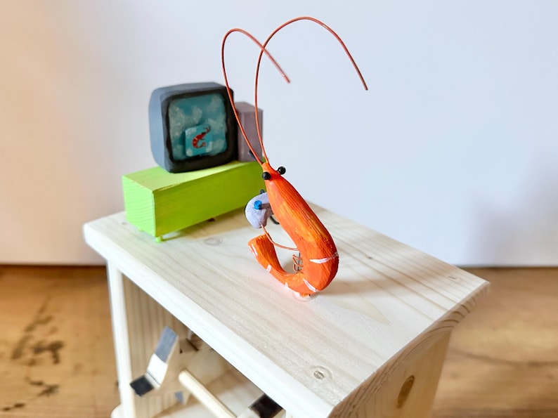 shrimp playing video games