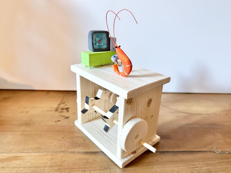 shrimp playing video games