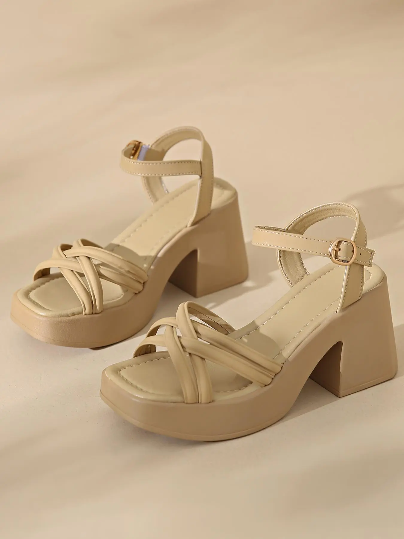 Women's Fashionable Cross Strap Heeled Sandals