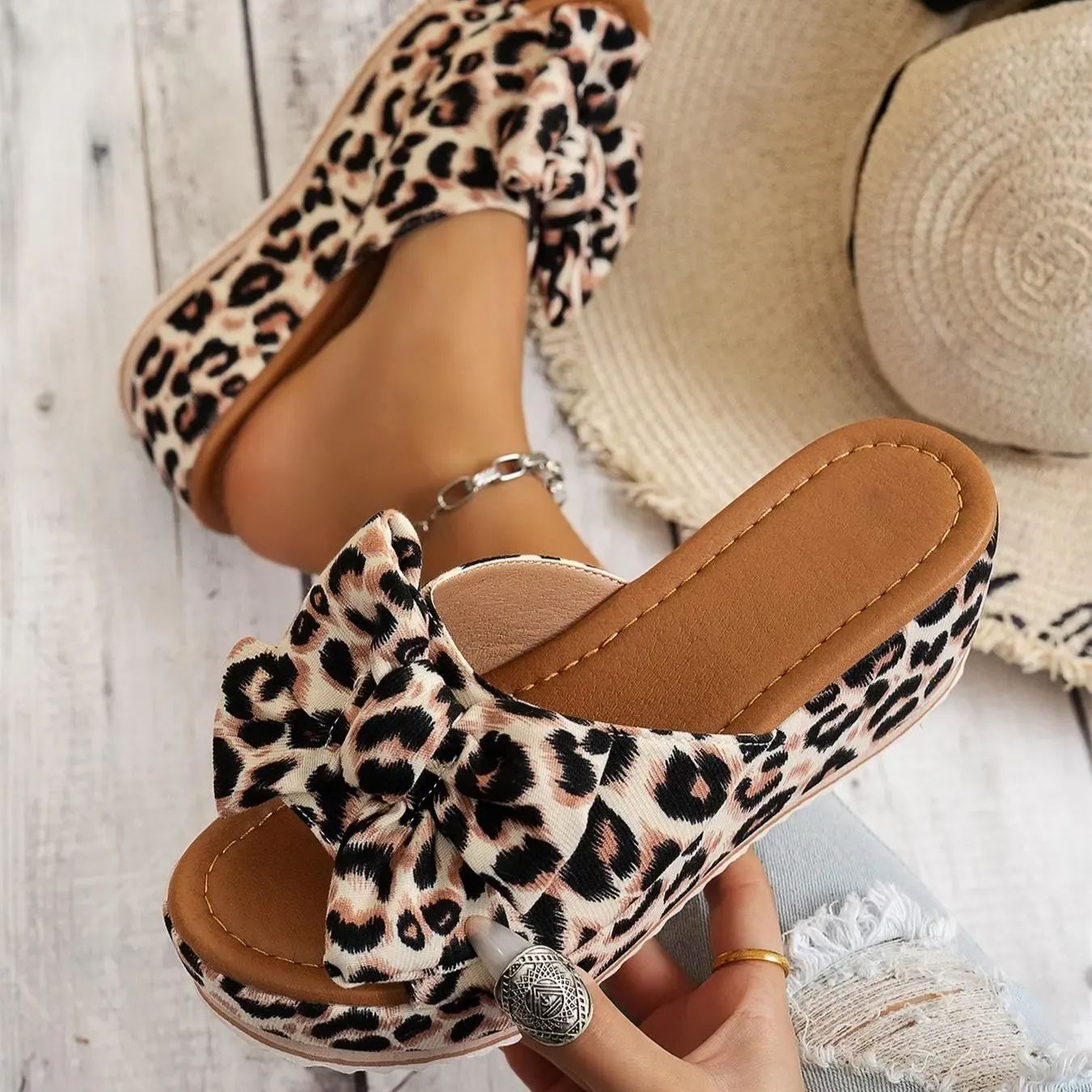 Women's Cute Bowknot Leopard Print Wedge Sandals, Elevated Sandals, Casual Fashion Slip-On Wedges, Summer Trendy Shoes for Beach Daily Wear, Fashionable Footwear