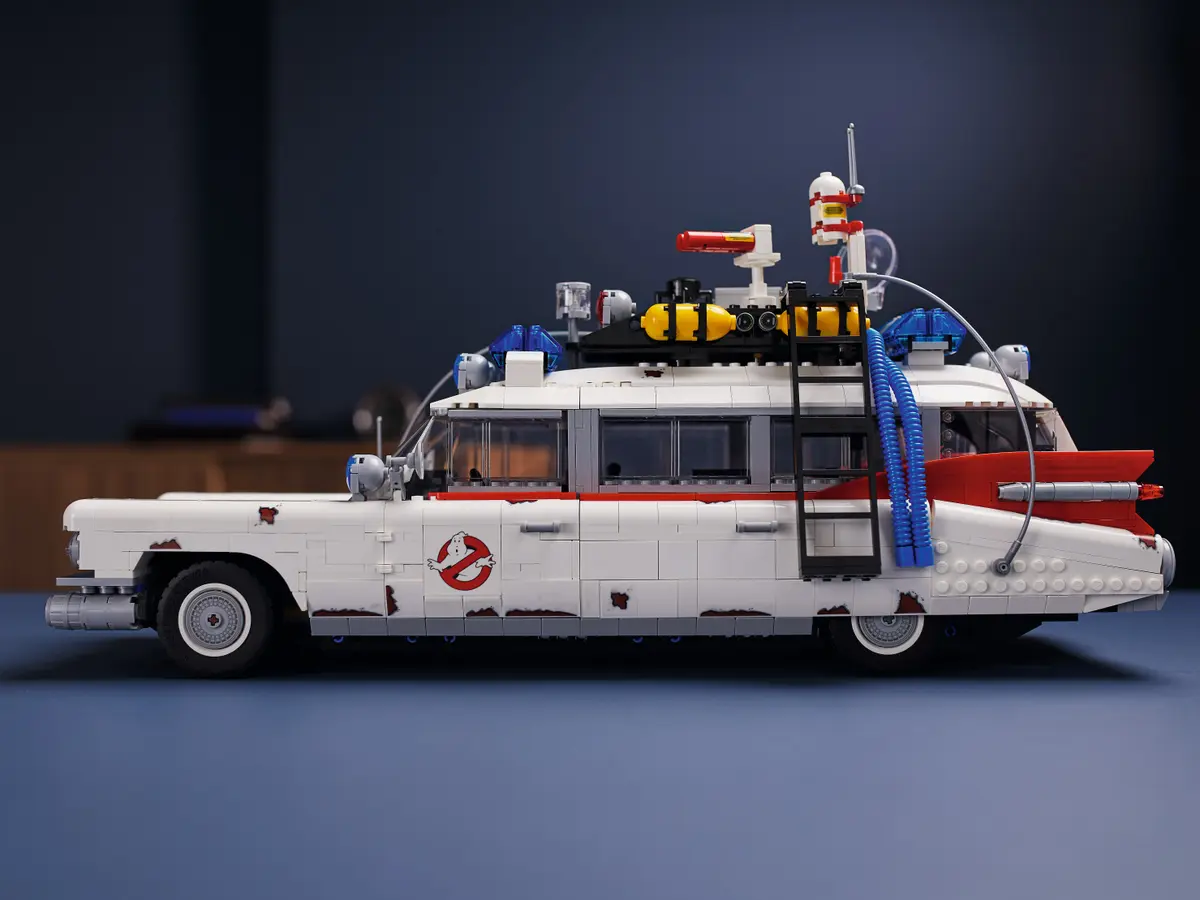 Ghostbusters ECTO-1