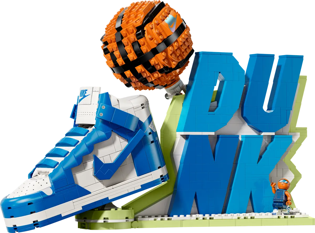 Nike Dunk x LEGO® Set