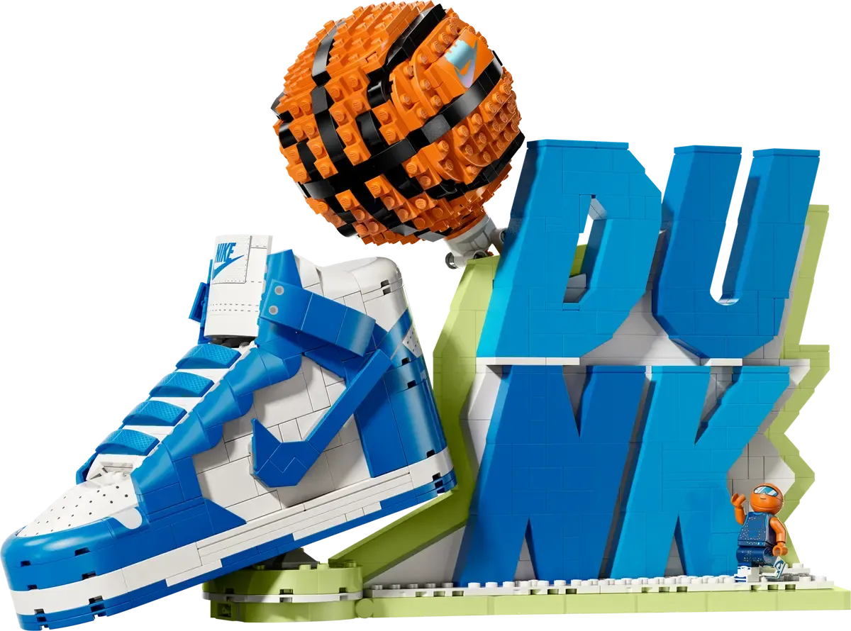 Nike Dunk x LEGO® Set