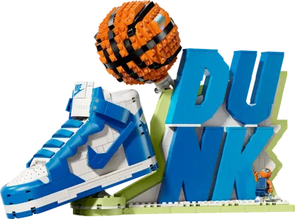 Nike Dunk x LEGO® Set
