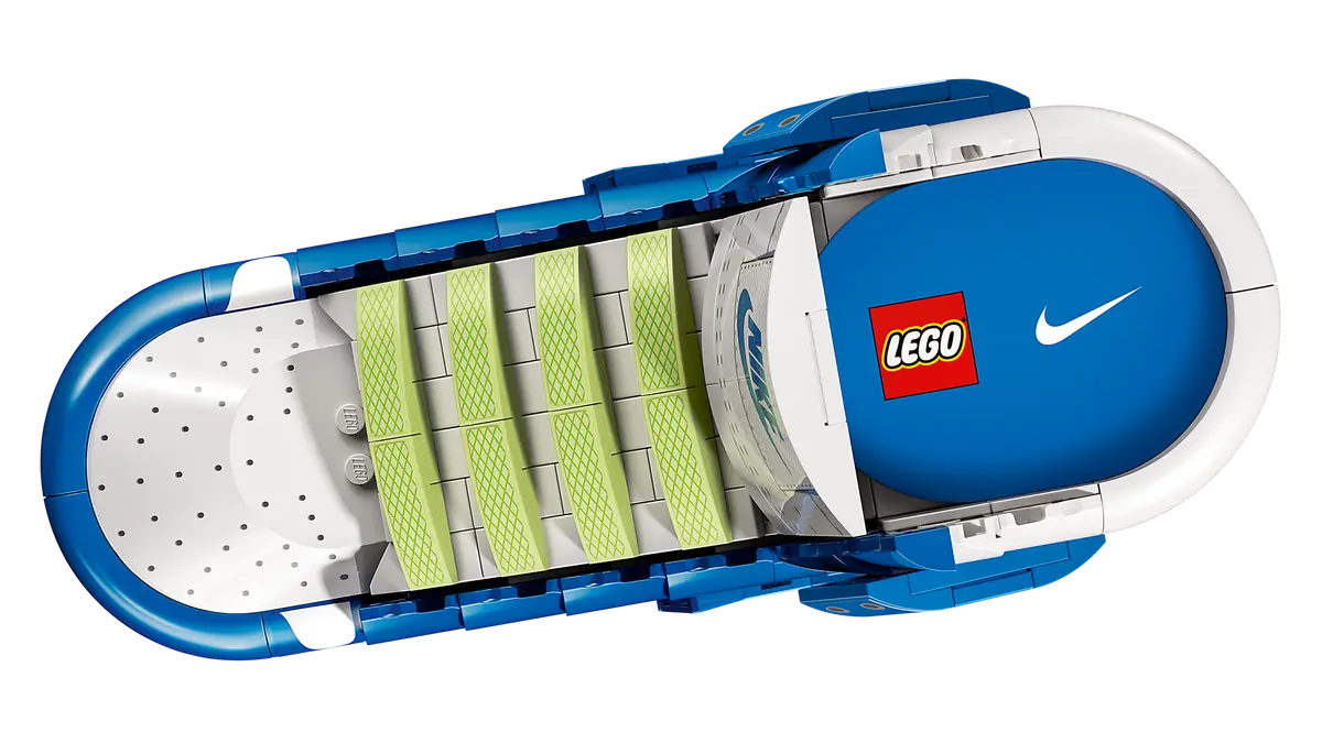Nike Dunk x LEGO® Set