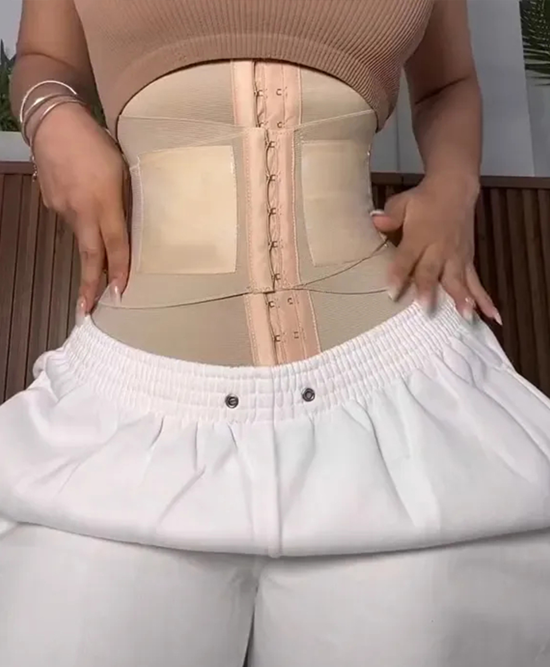 Invisible Velcro Hourglass Type Waist Trainer