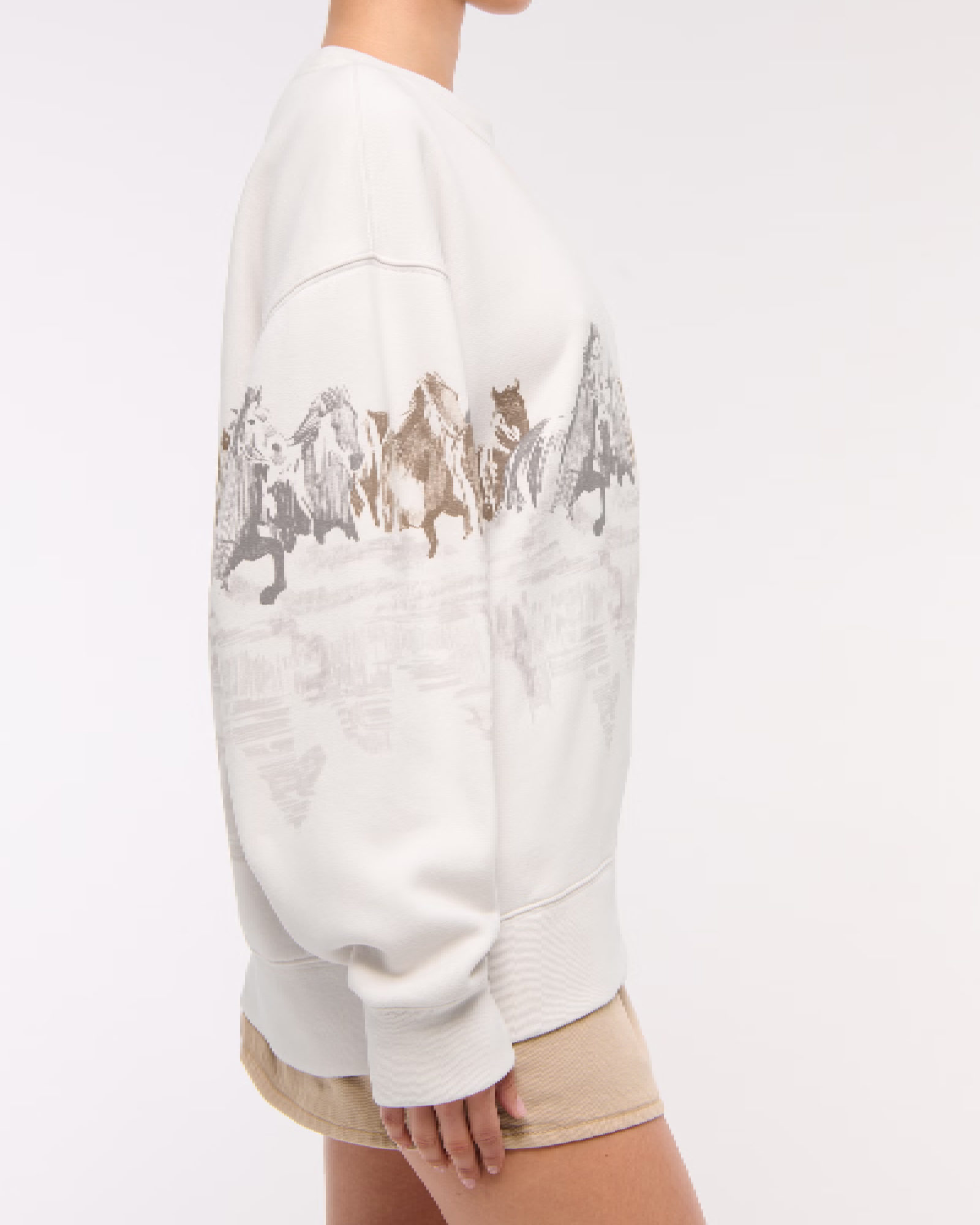 Horses Graphic Sweatshirt - Western Fashion