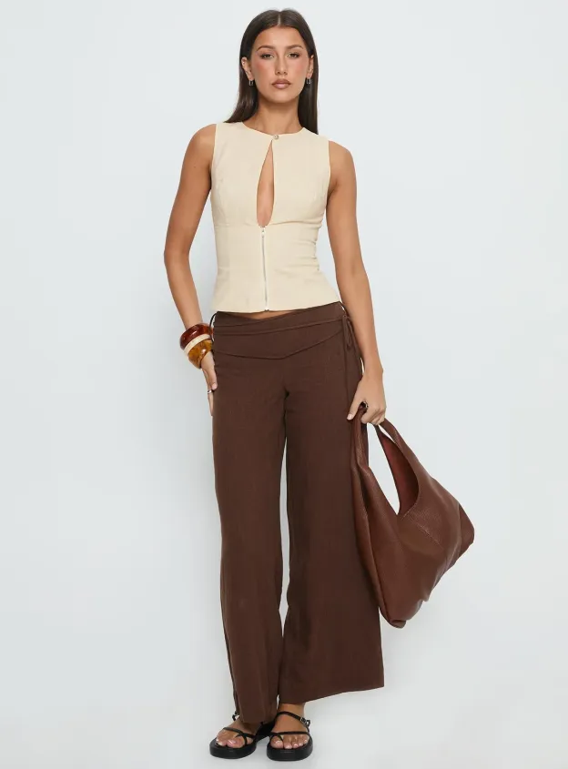 Siren Curve Zip Top