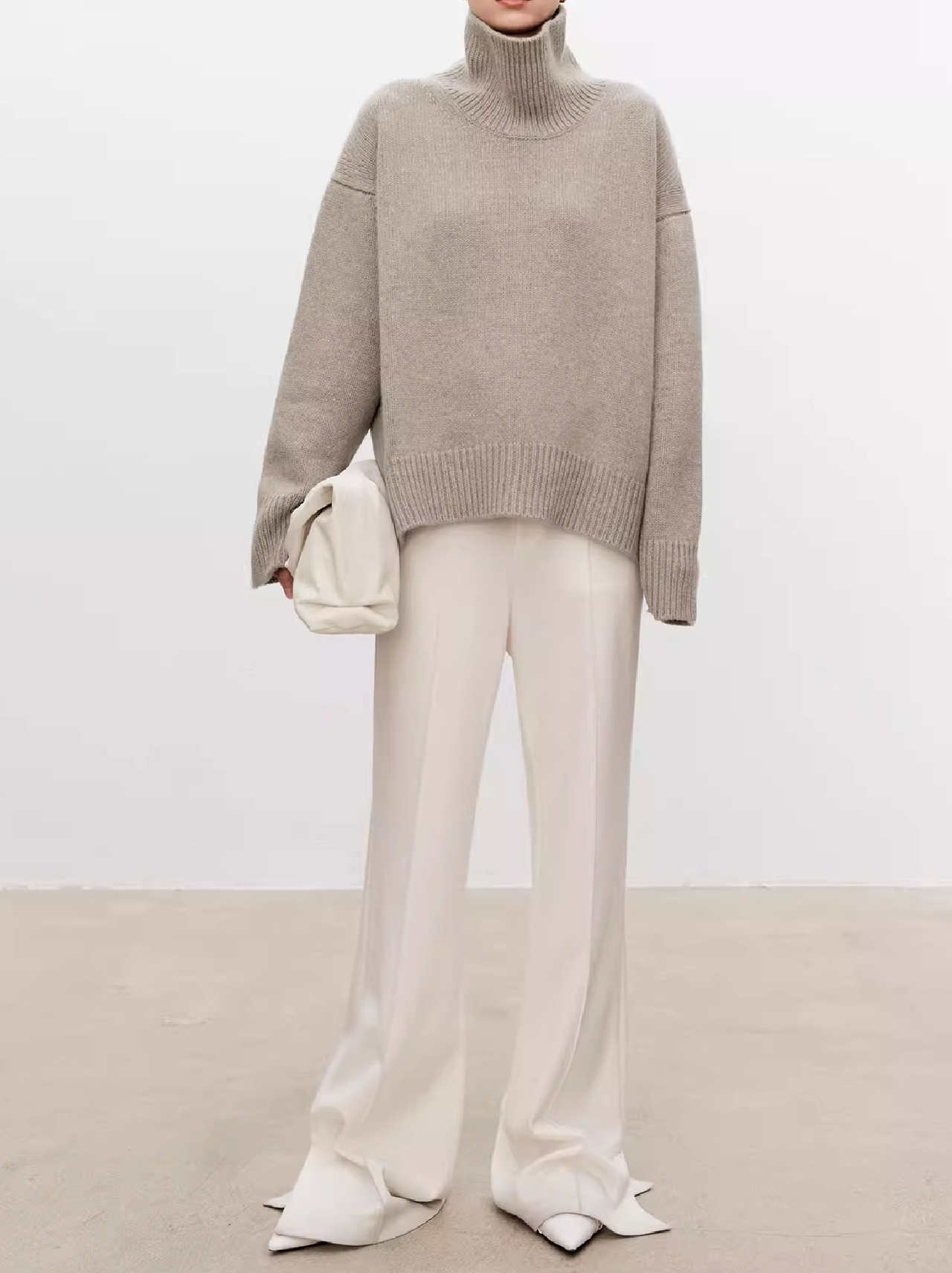 Cozy Wool Turtleneck Sweater – Effortless Warmth