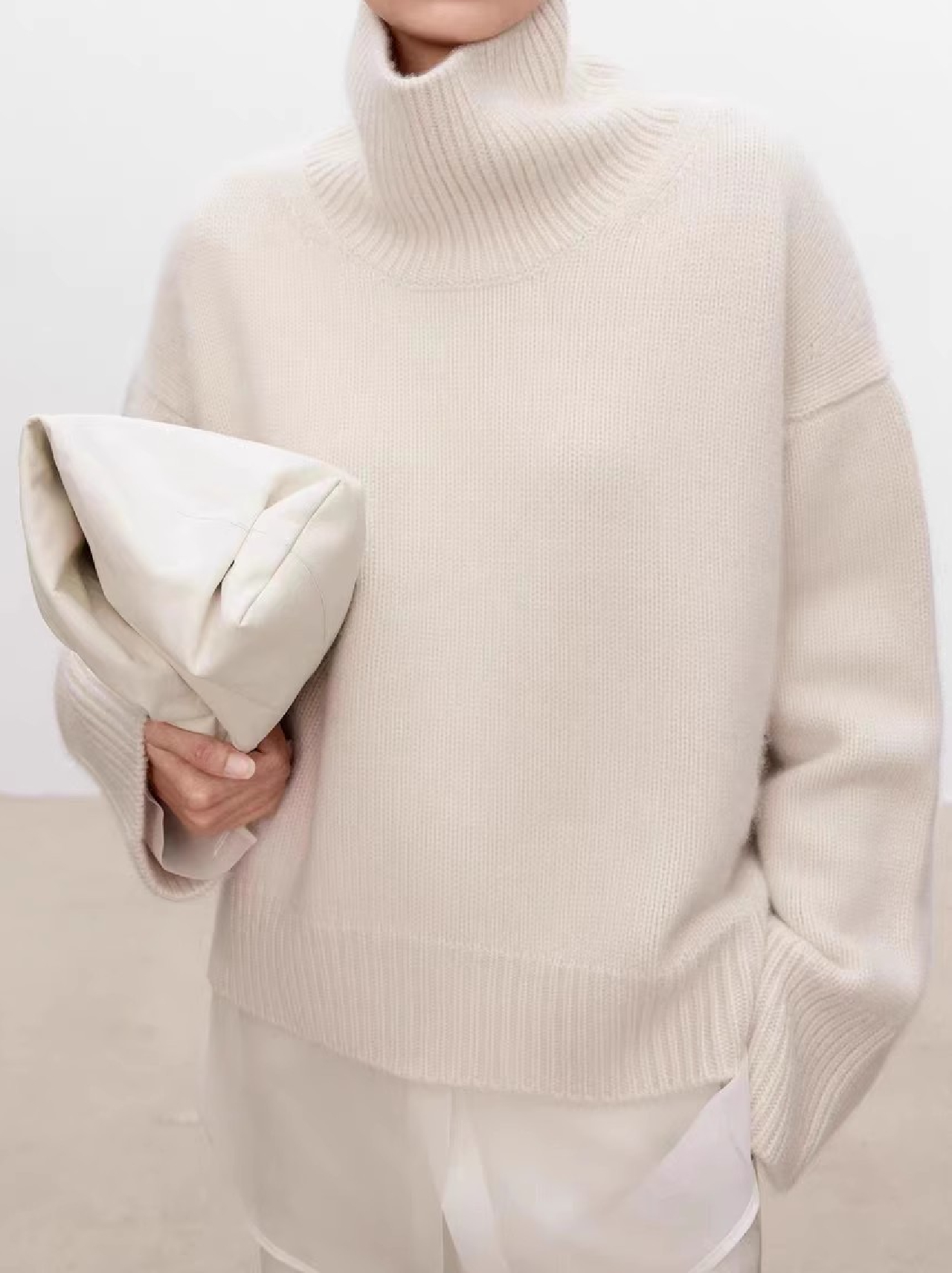 Cozy Wool Turtleneck Sweater – Effortless Warmth