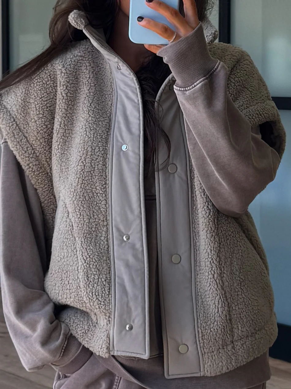 Wild Scout Fleece Vest - Stone