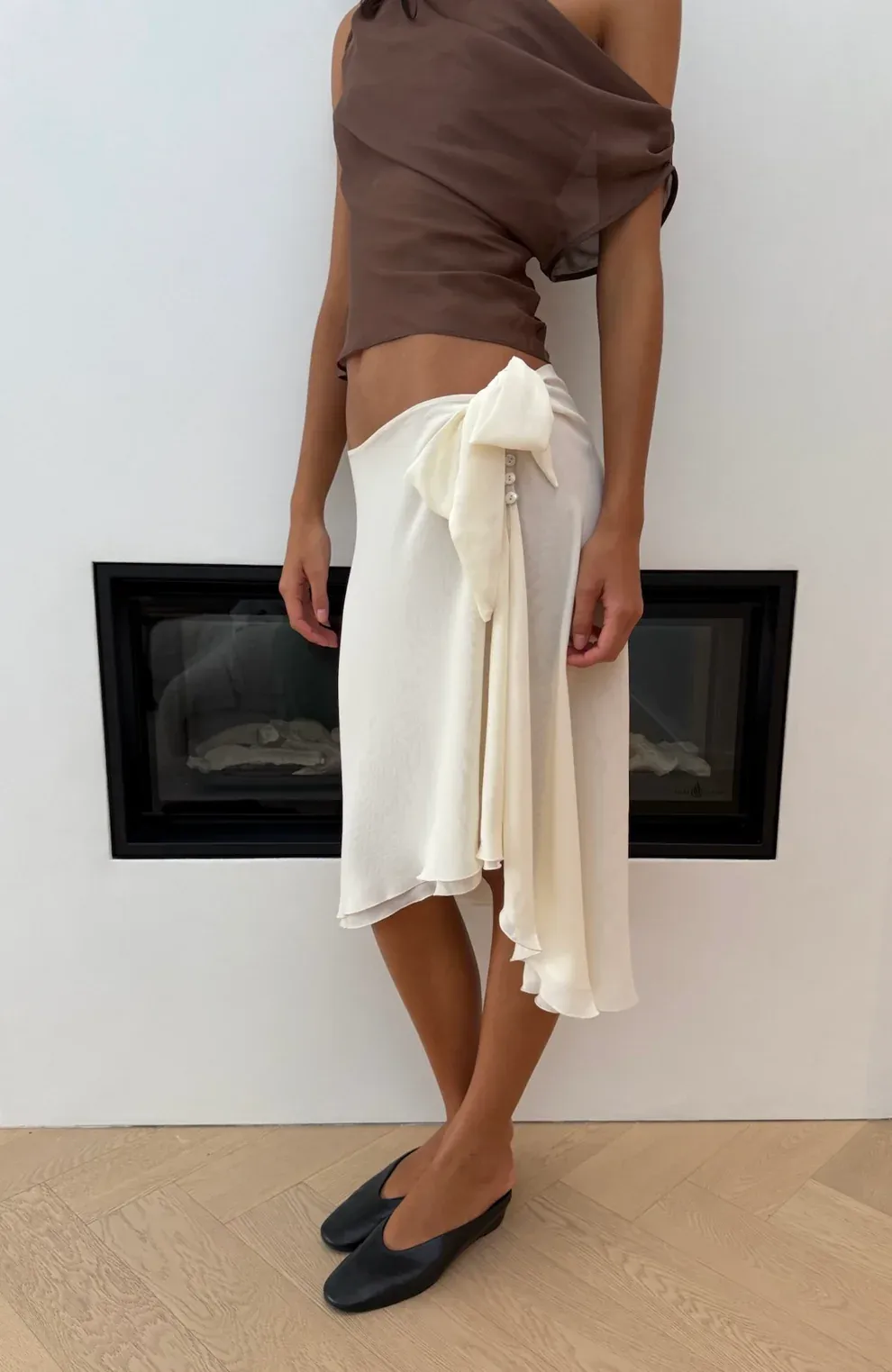 Soft Pearl Tie Midi Skirt