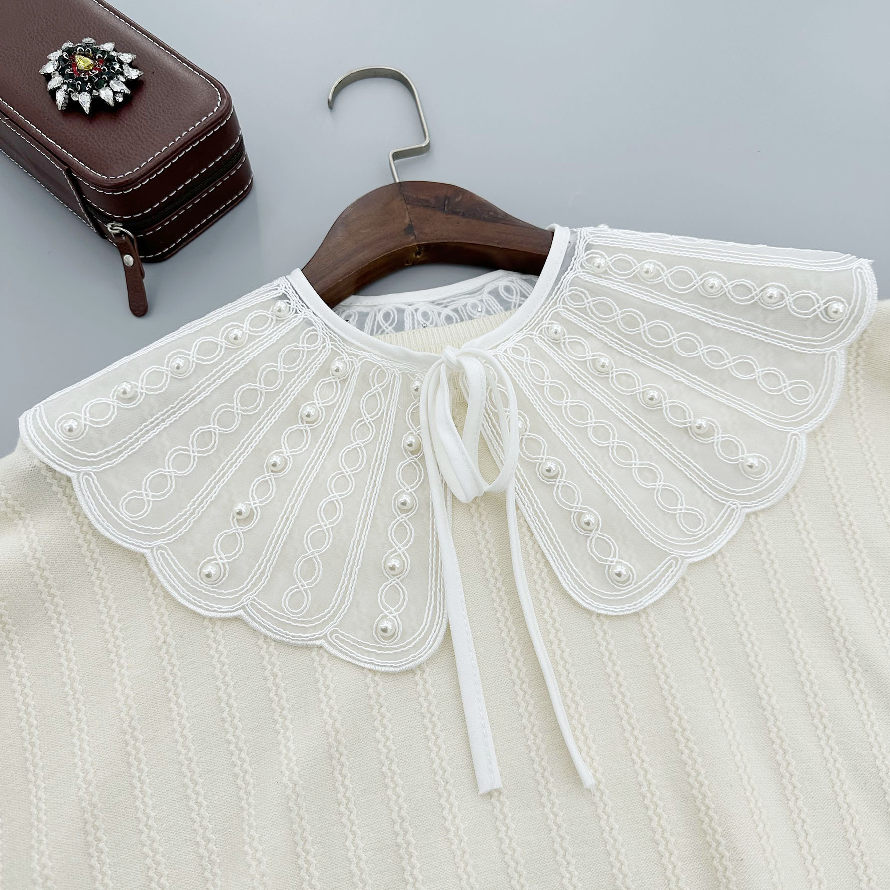 Mini Cape Faux Collar
