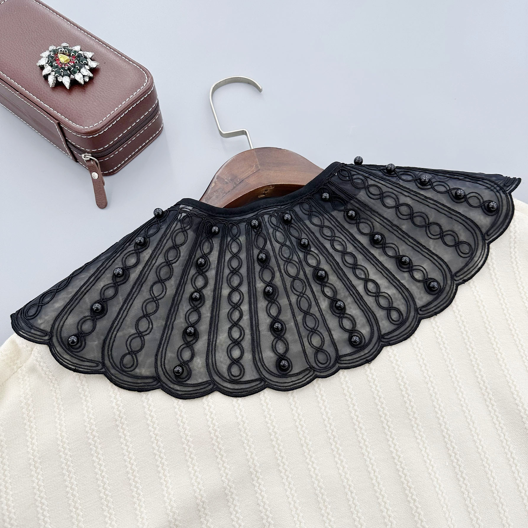 Mini Cape Faux Collar