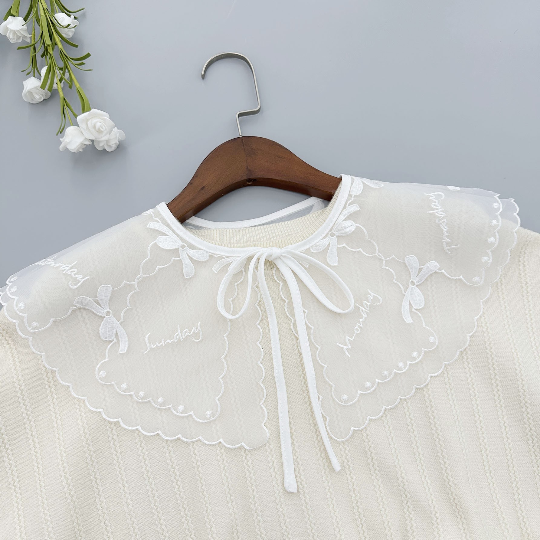 Mini Cape Faux Collar