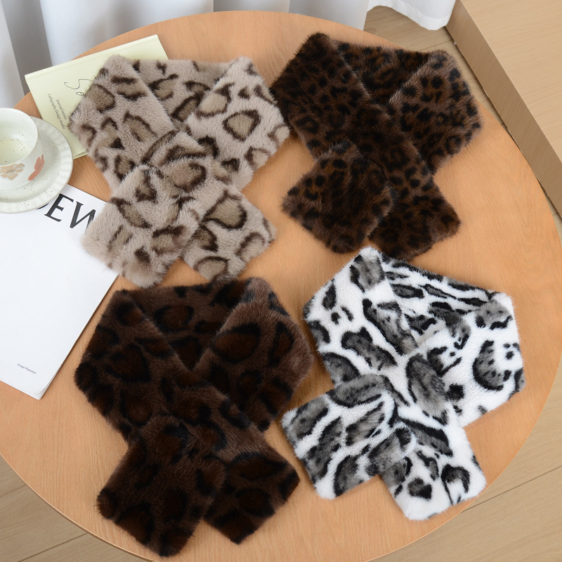 Animal Print Faux Fur Collar – Chic Winter Accent