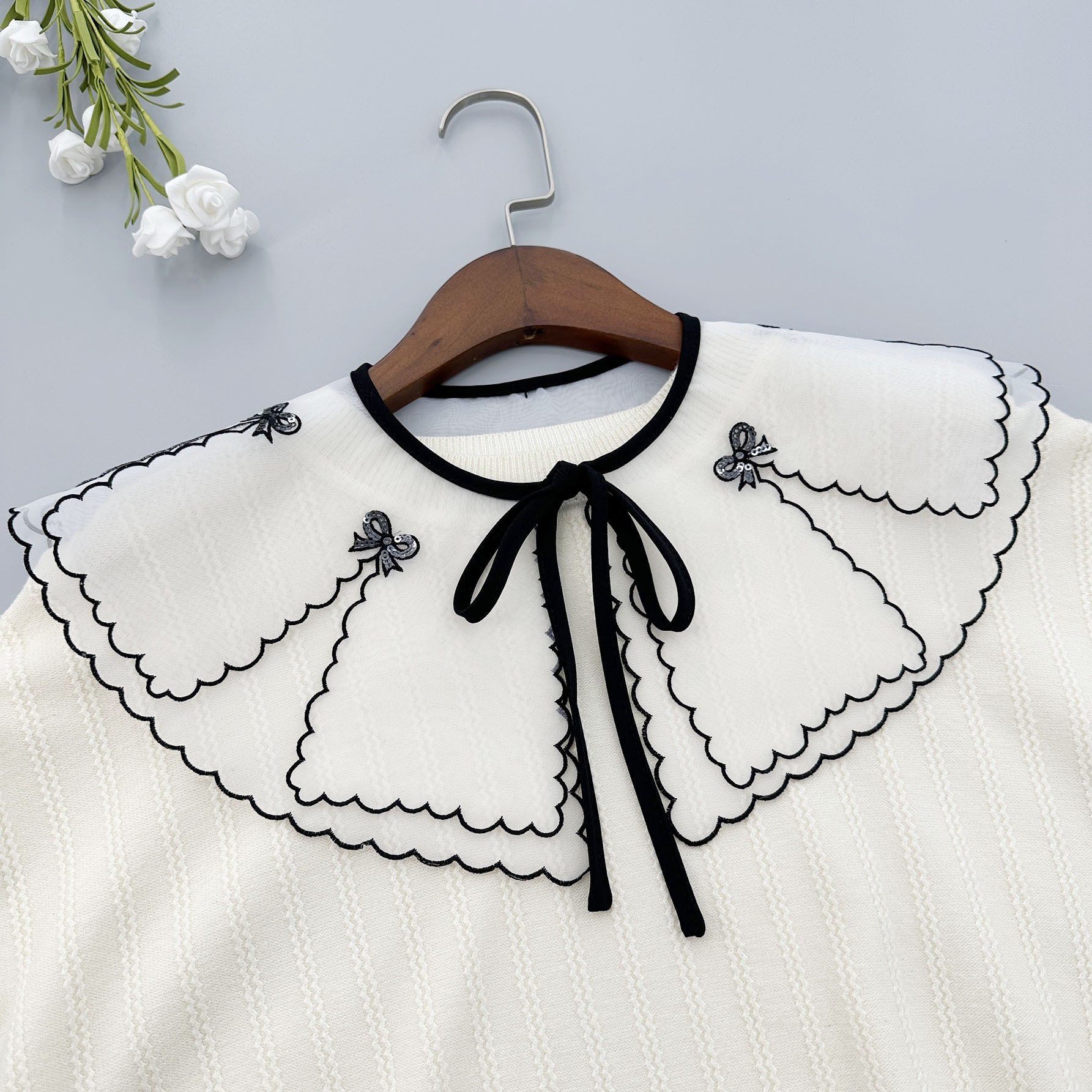 Mini Cape Faux Collar