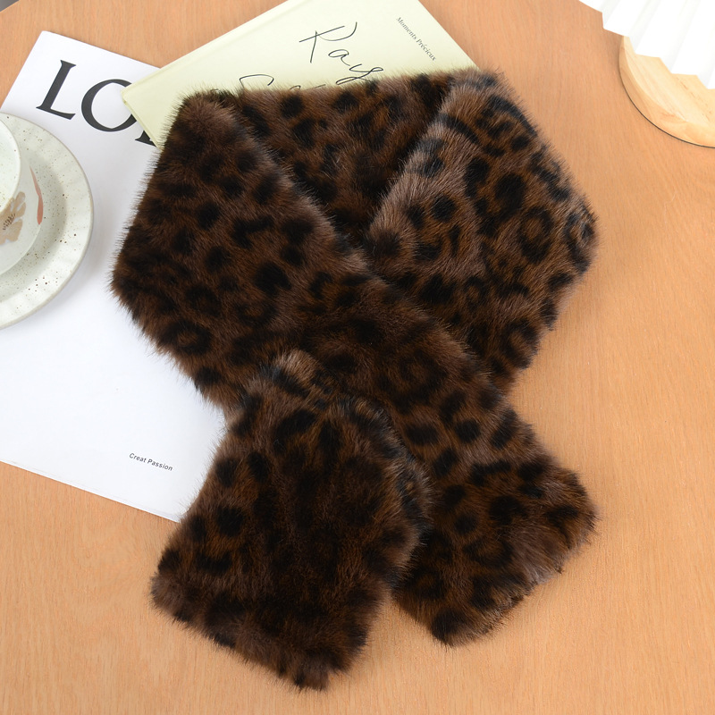 Animal Print Faux Fur Collar – Chic Winter Accent