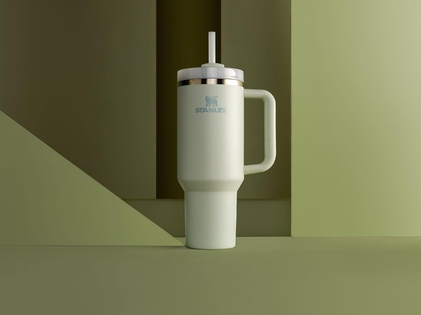 Stanthtley Quencher H2.0 FlowState Stainless Steel Vacuum Insulated Tumbler with Lid and Straw for Water, Iced Tea or Coffee