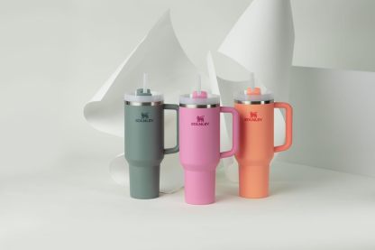 Stanthtley Quencher H2.0 FlowState Stainless Steel Vacuum Insulated Tumbler with Lid and Straw for Water, Iced Tea or Coffee
