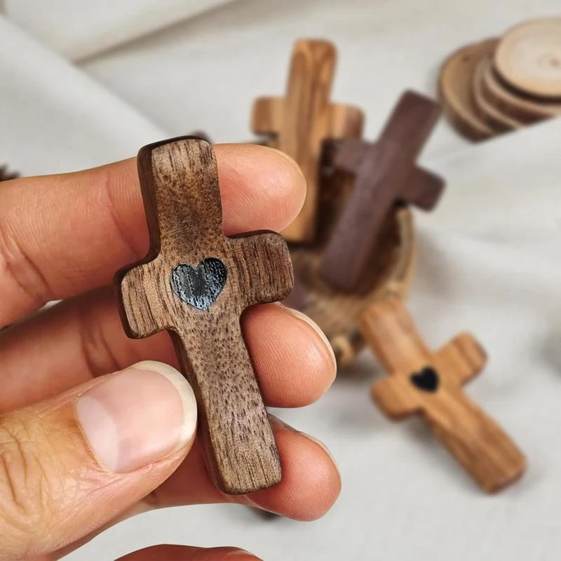 Cross My Heart Wooden,Small Wooden Crosses for Pocket Prayers, Encouragement Gift, Fingertip Stress Relief Gifts Christmas Gift Decor Religious