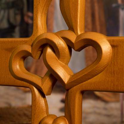 Bgcopper Intertwined Hearts Wooden Cross - Best Saint Valentine's day Gift