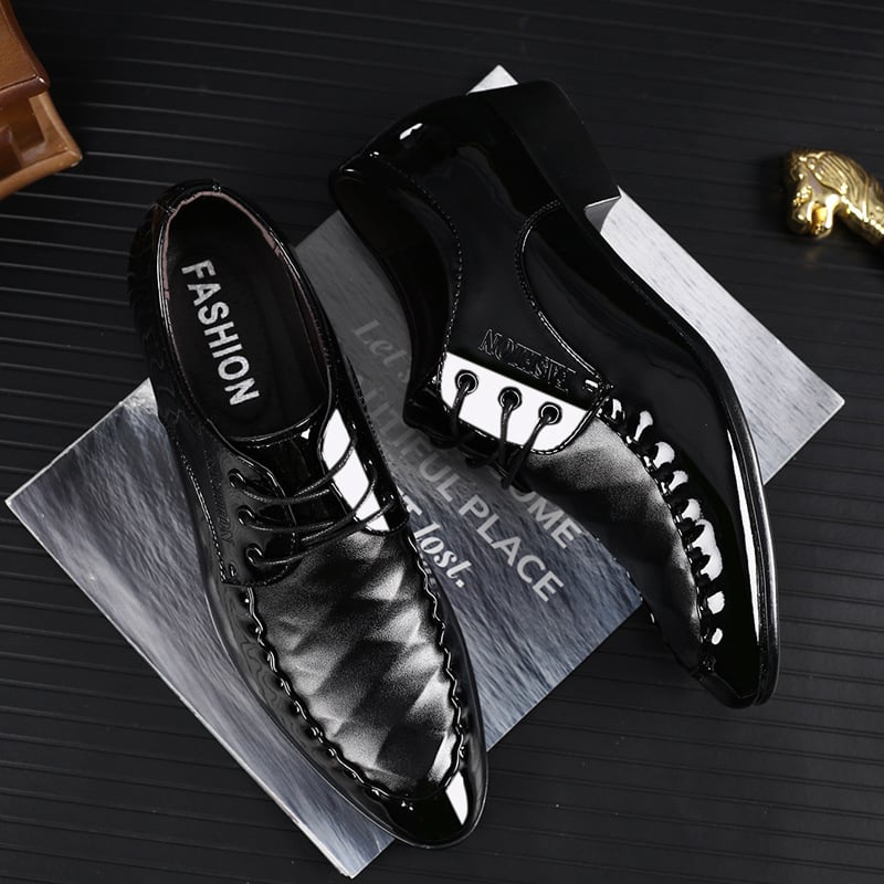 Men's Business Casual Pointed Toe Patchwork Patant Faux Leather Shoes