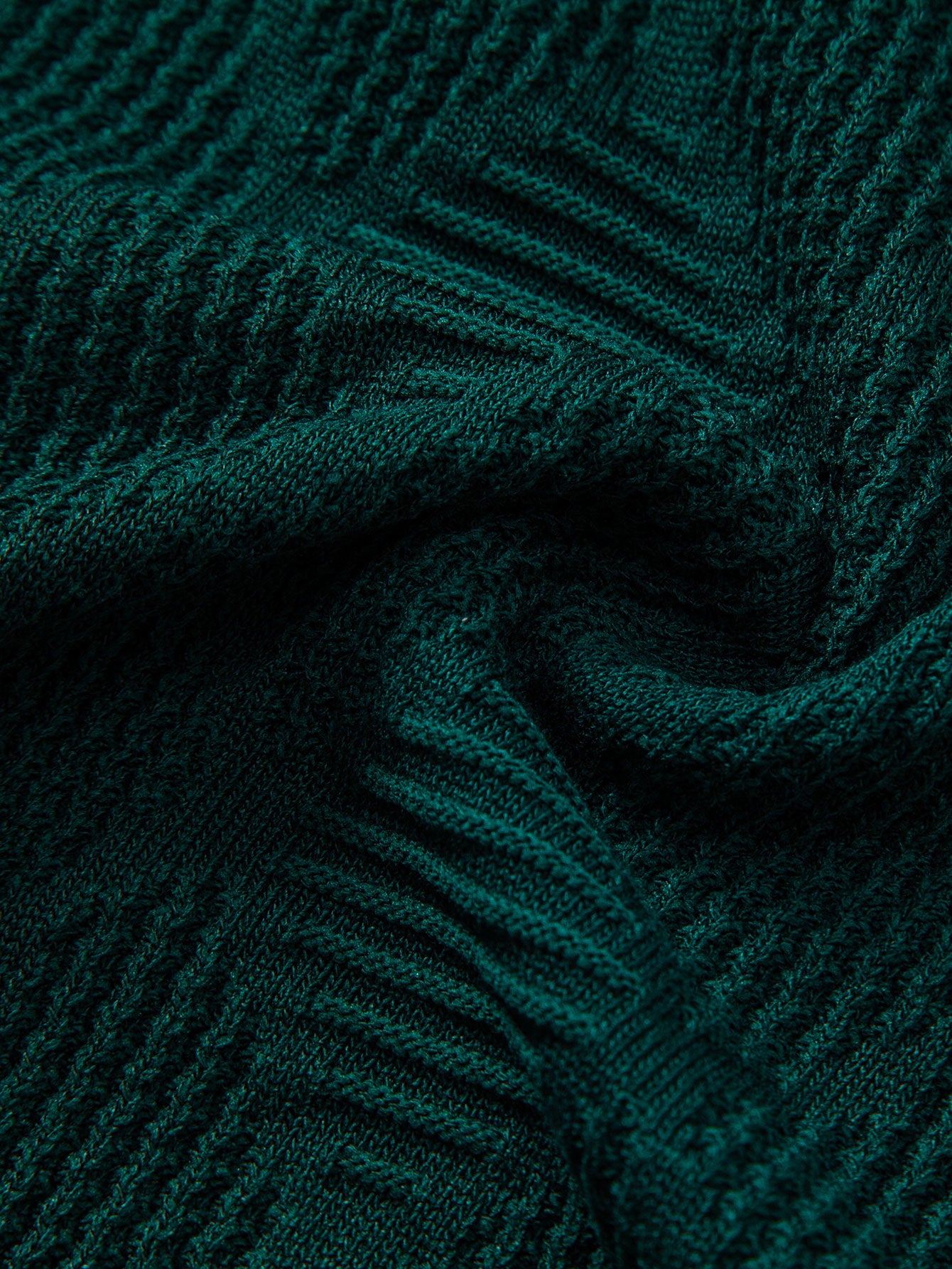Rhombus Textured Zip Up Knitted Polo Shirt