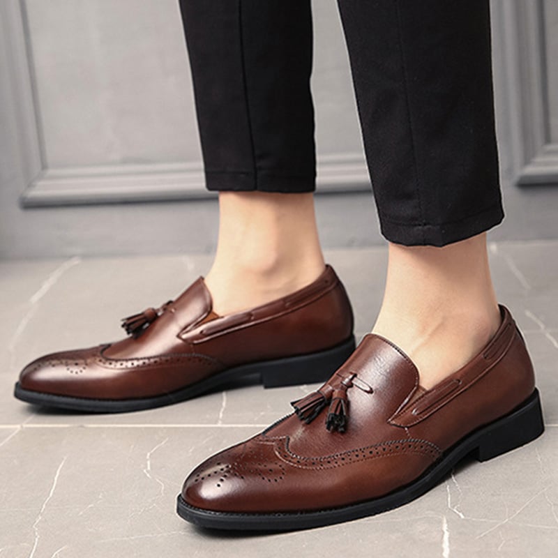 Vintage Carved Business Casual Tassel Leather Shoes
