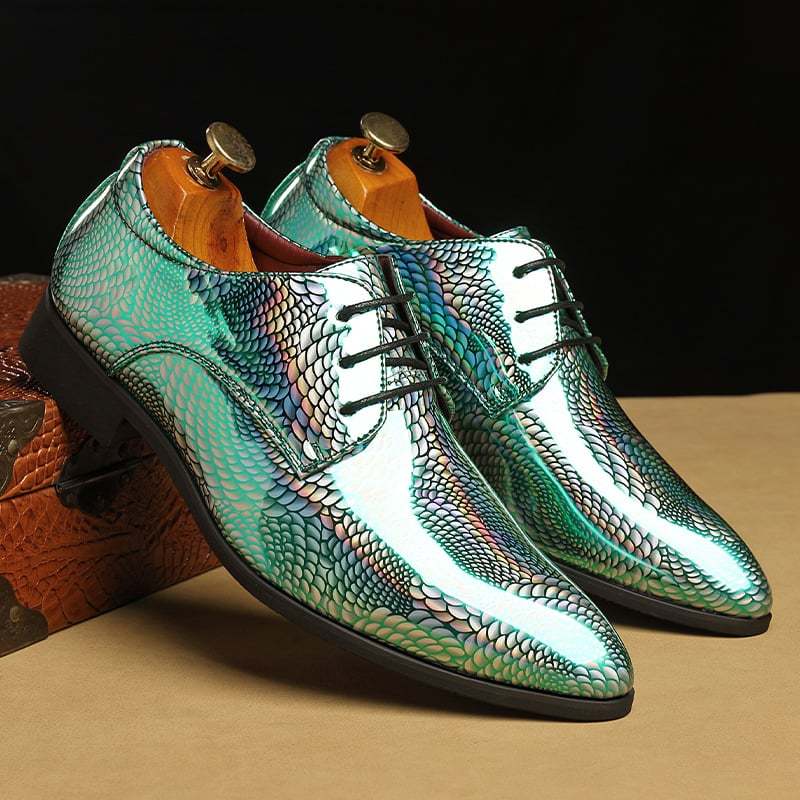 Men's snakeskin pattern leather shoes