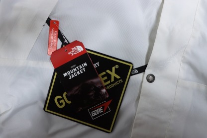 THE N0RTH FACE Color Blocking Spliced Outdoor Jackets White