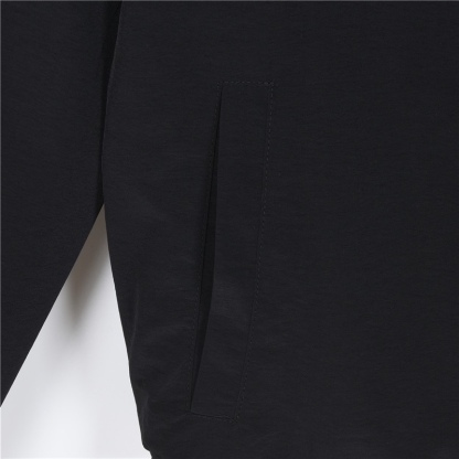 バーバリー(Burberry) 24ss チェック柄と戦馬のデザインが施された両面着可能なフード付きジャケット