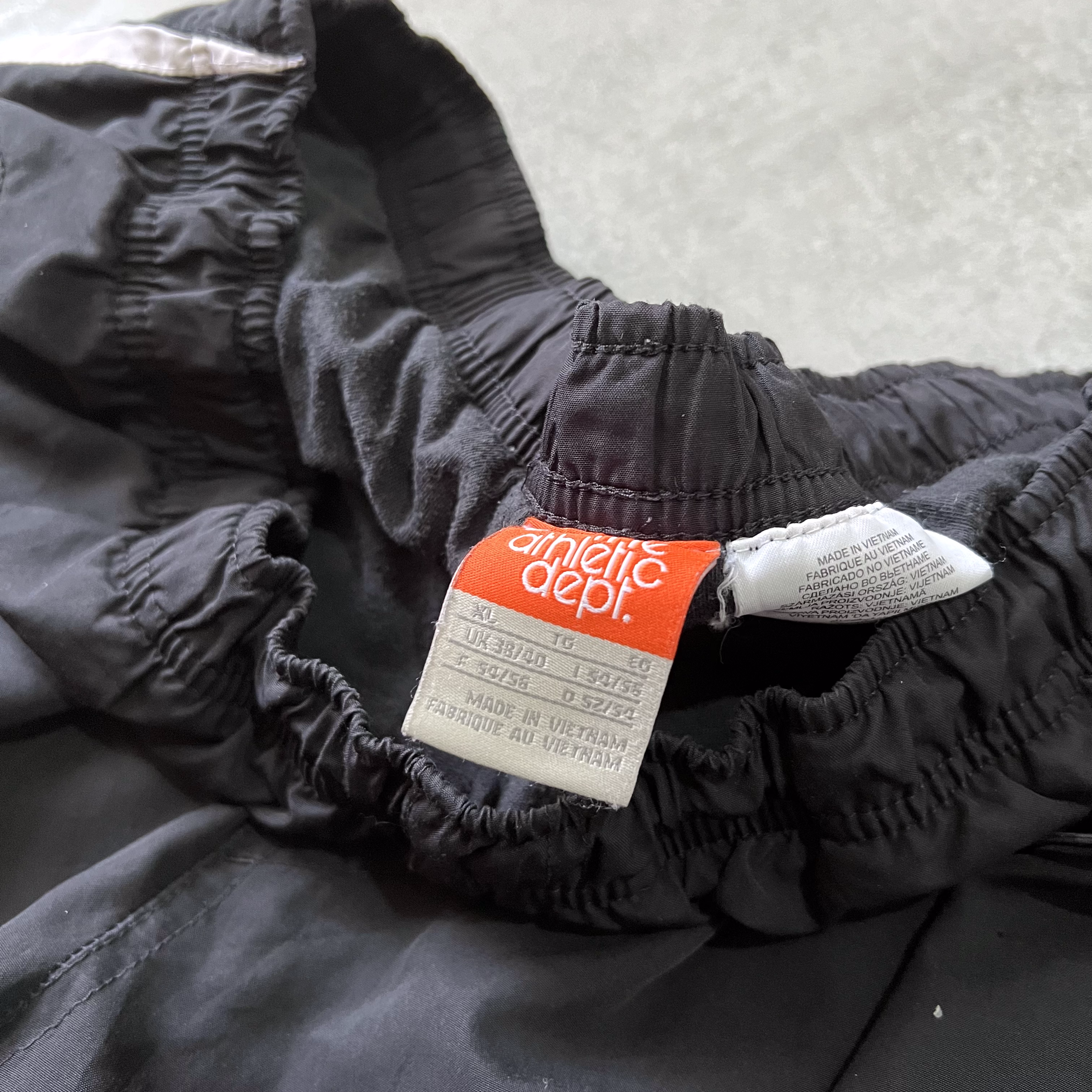 Nike 2000s trackpants 