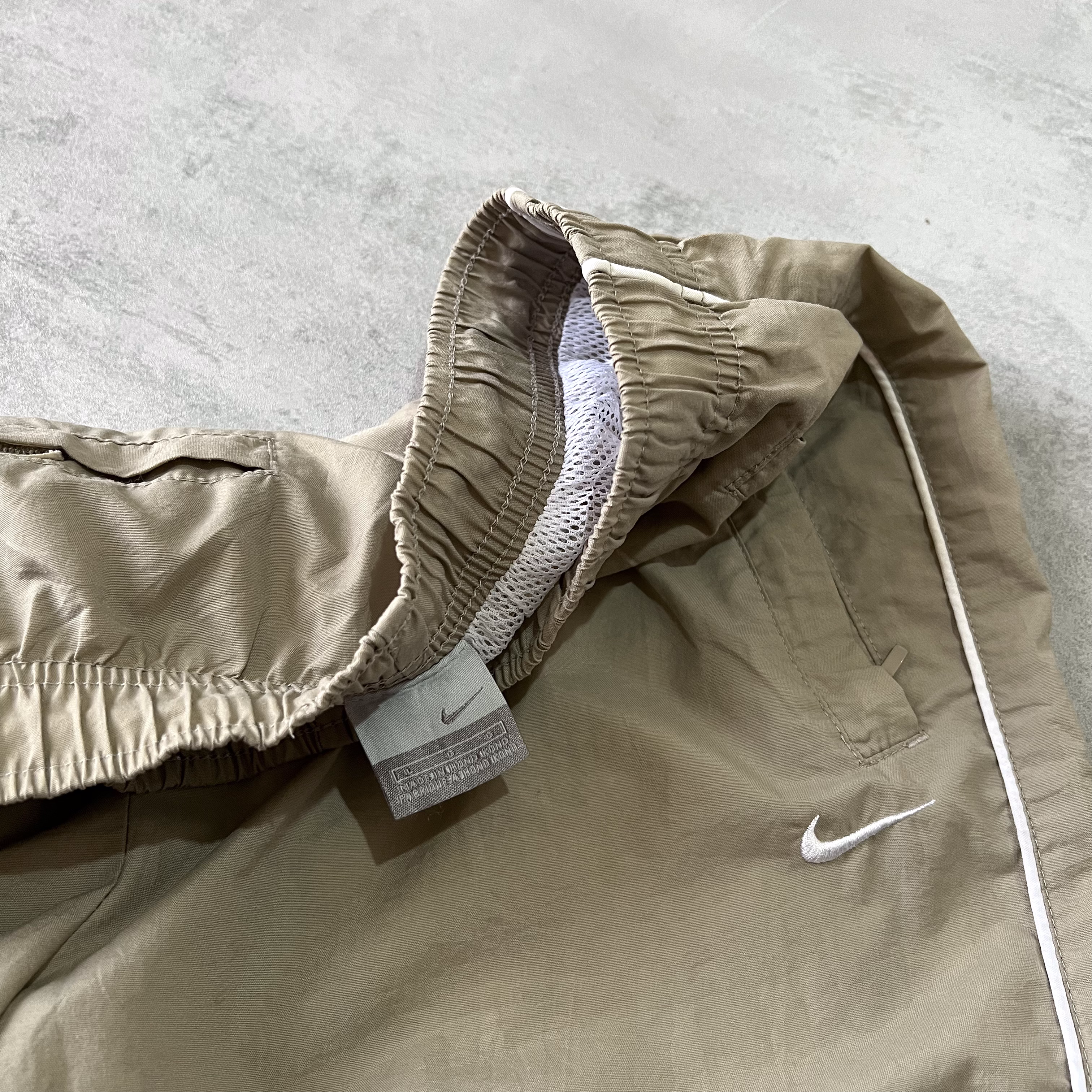 Nike 2000s trackpants  