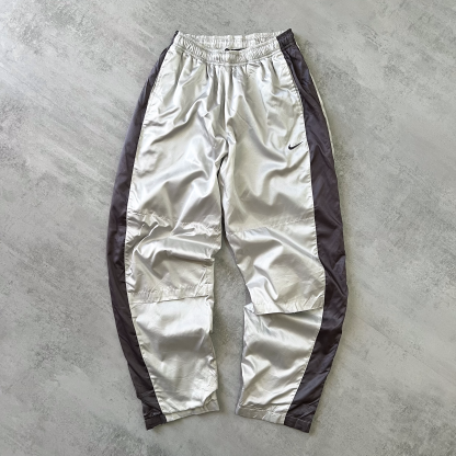 Nike RARE 2000s trackpants  